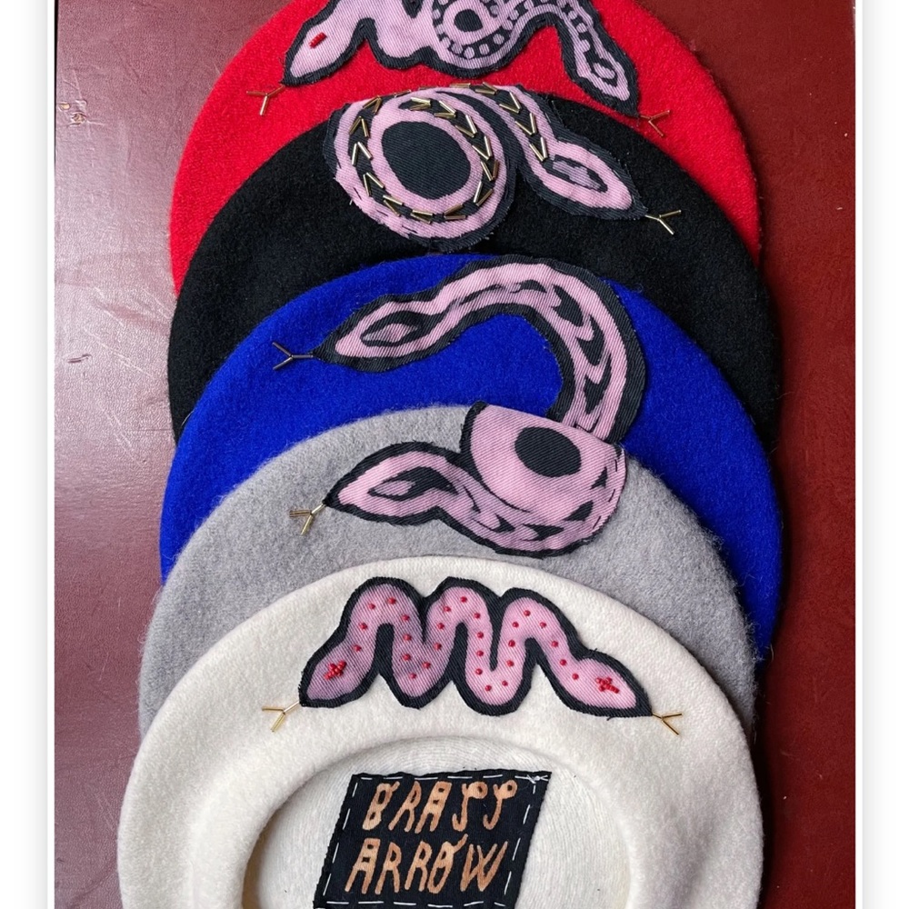 Limited run custom black beret with pink snake - Picture 1 of 4